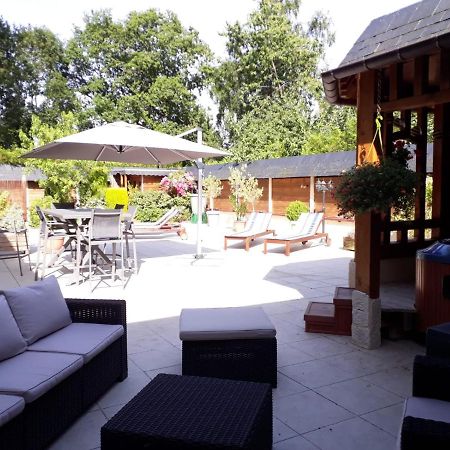 مبيت وإفطار Gerponville Le Jardin Des Roses المظهر الخارجي الصورة