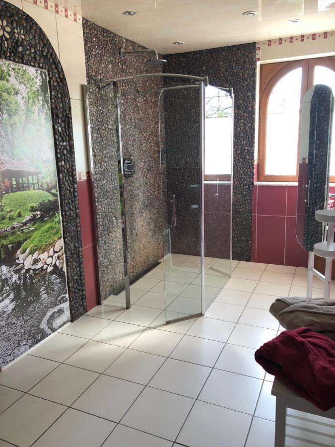 مبيت وإفطار Gerponville Le Jardin Des Roses المظهر الخارجي الصورة